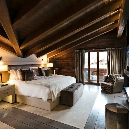 Ultima Hotel 5*