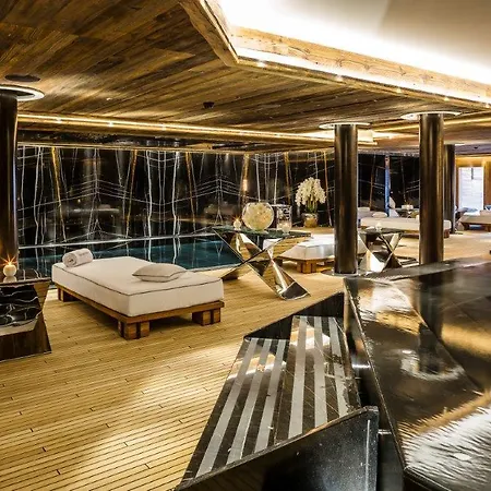 Hotel Ultima 5*