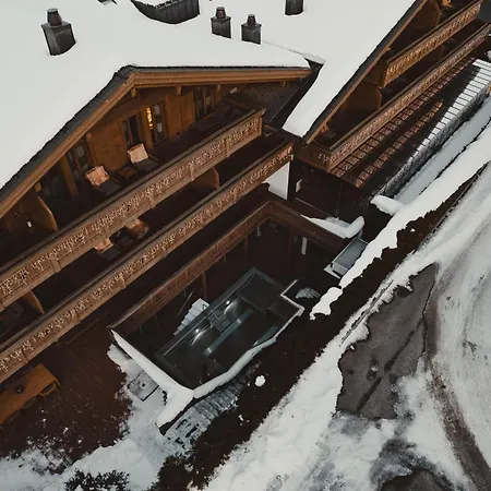 Ultima Hotel