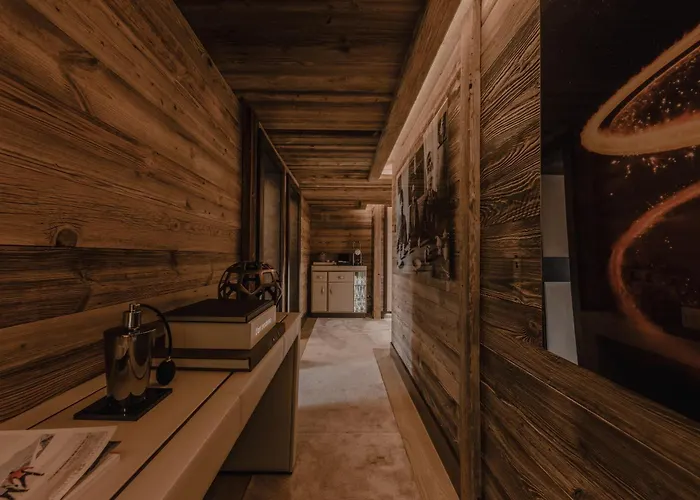 Ultima 5* غشتاد