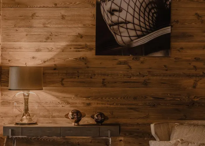 فندق Ultima غشتاد